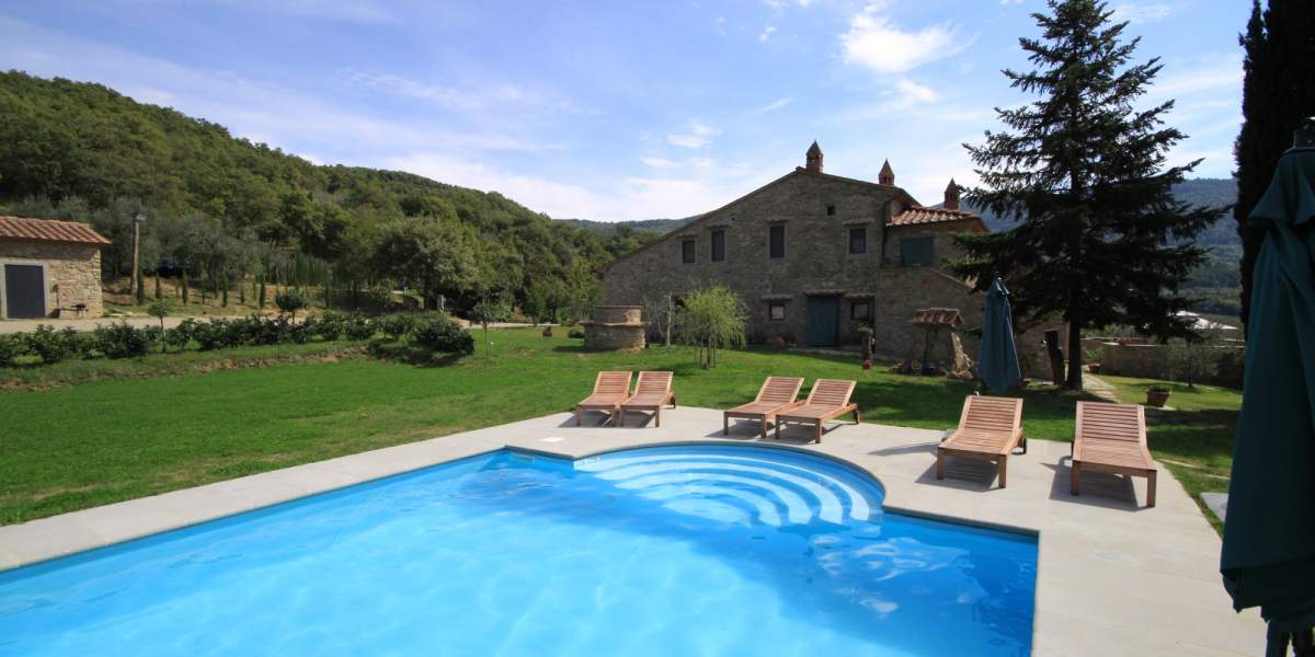 Holiday Homes Villa Valentina 8+2 Sleeps, 4 Bedrooms, 5 Bathrooms